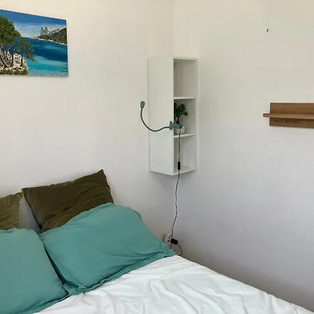 House Les Lauriers-roses 6 Persons, 1 Km From The